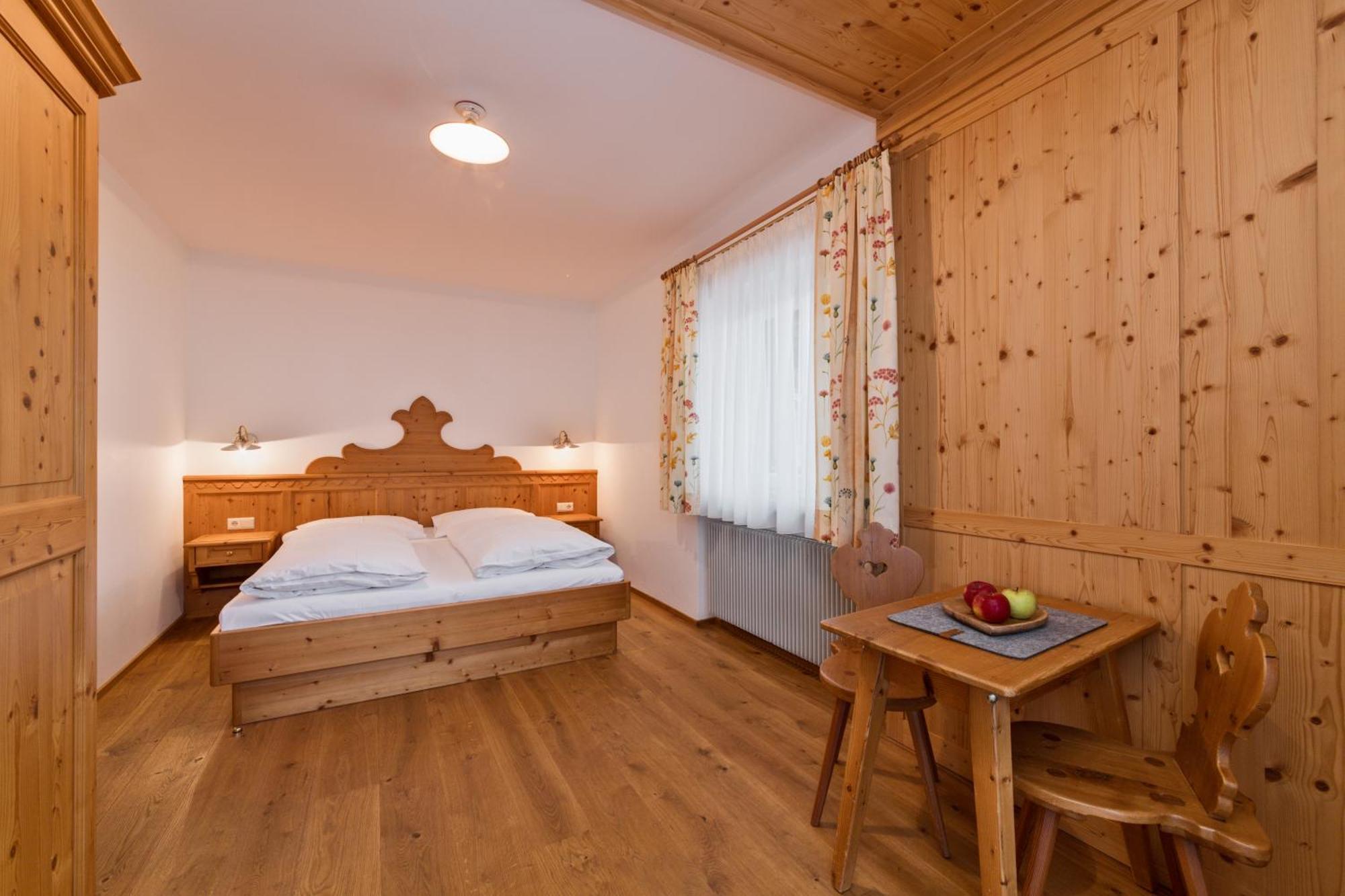 Alma Mountain Residence Dobbiaco Ngoại thất bức ảnh