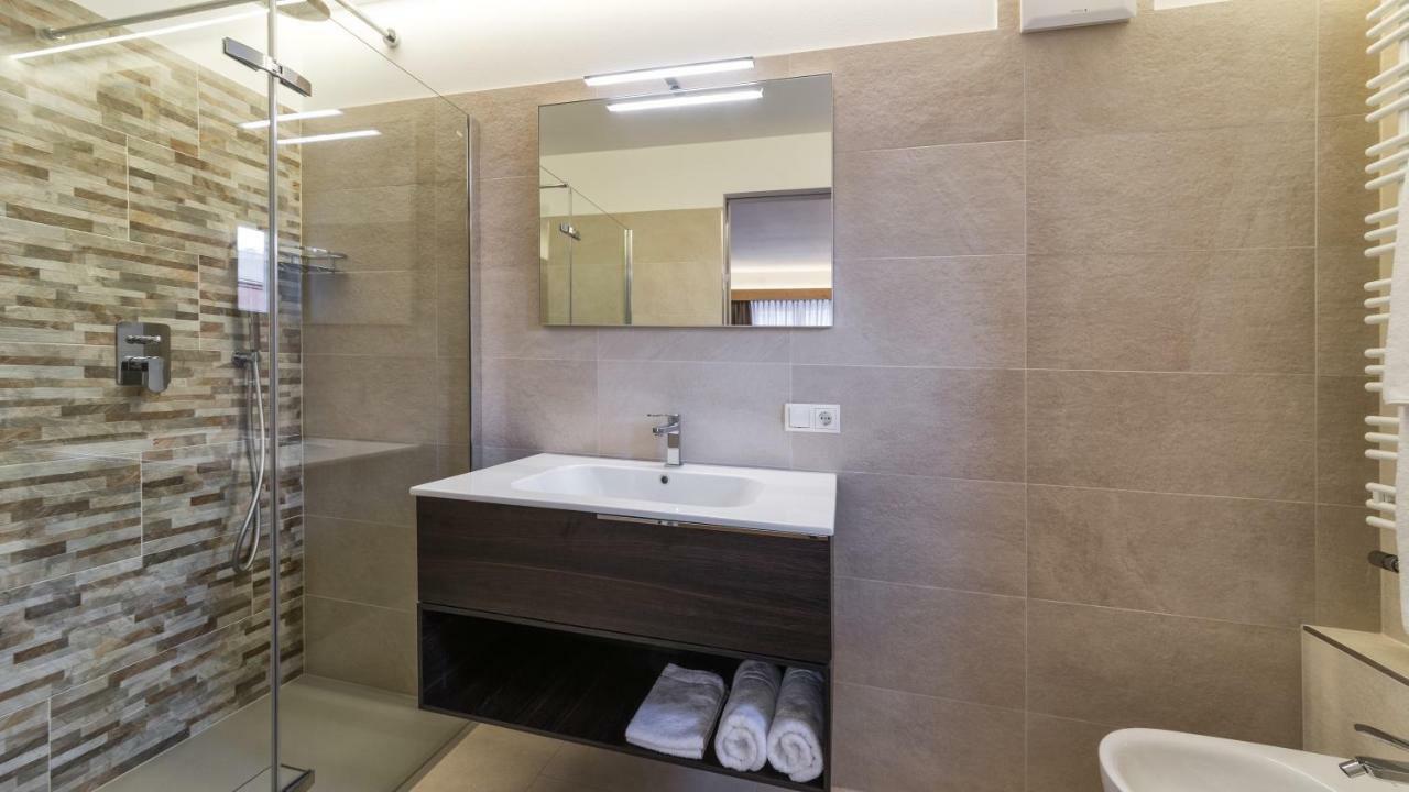 Alma Mountain Residence Dobbiaco Ngoại thất bức ảnh